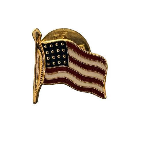 American Flag Gold Tone Pin - Picture 1 of 5